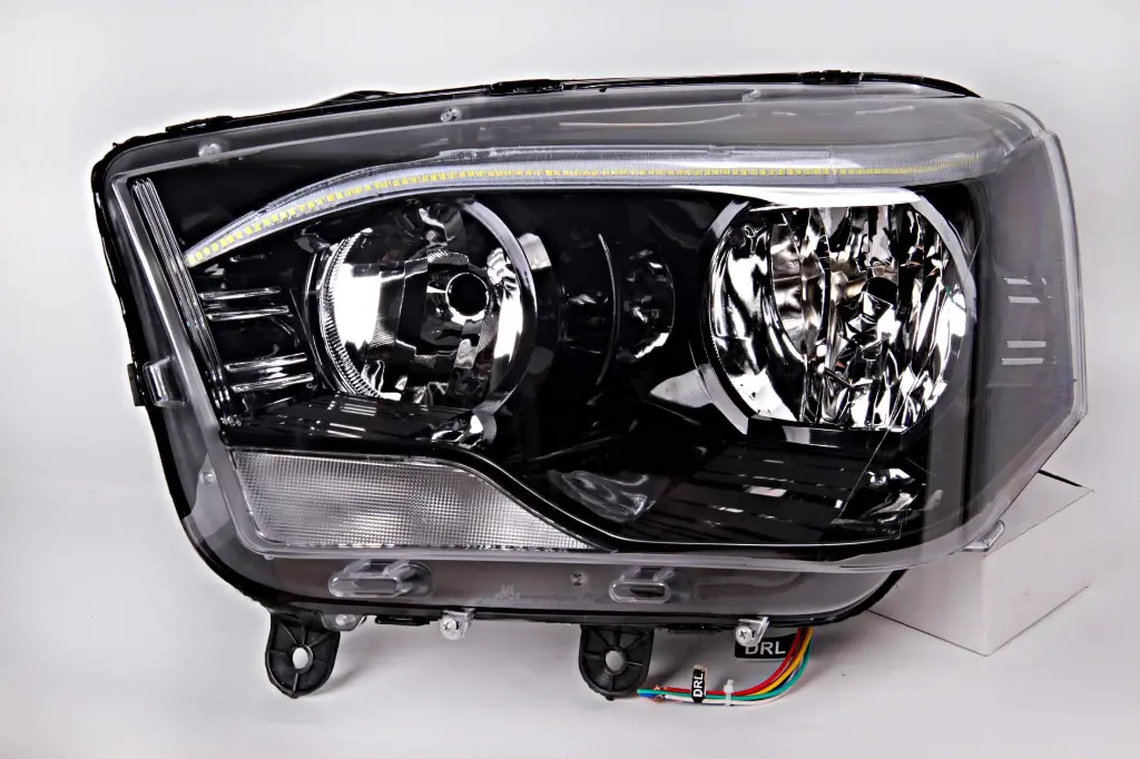 Head Lamp Assy Scorpio S10 White Indicator DRL RH 